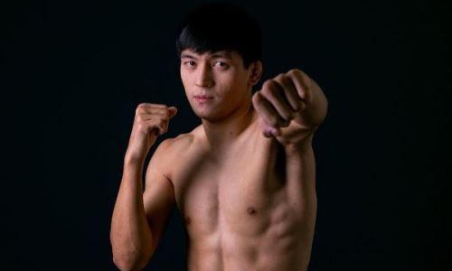Непобежденный казахстанский боец сделал вес перед дебютом в UFC. Видео