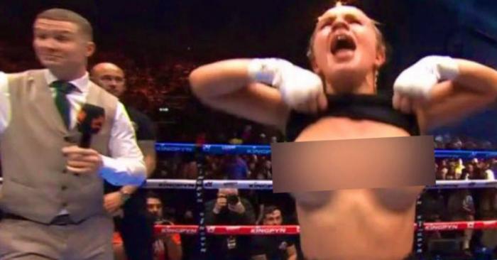 22-летняя девушка-боец показала грудь прямо в камеру после победы. Реакция судьи попала в трансляцию