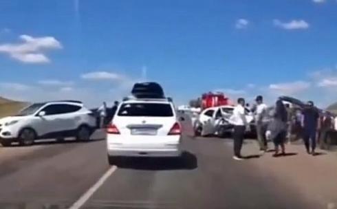 На трассе Караганда-Ботакара произошло ДТП. Пострадали 11 пасажиров и двое водителей