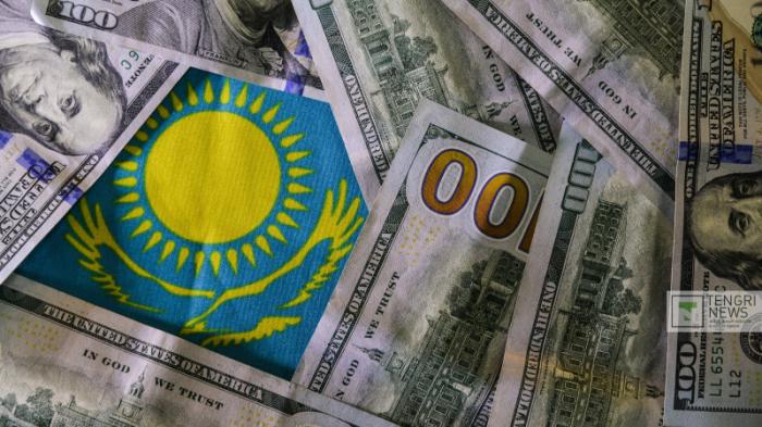 Названы официальные курсы доллара, рубля и евро на 27 июля
                26 июля 2023, 16:25