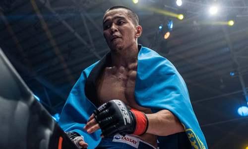 Казахстанский дебютант UFC тренируется с экс-чемпионом в двух весах