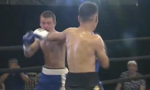 Видео лучших моментов боя казахстанского боксера с кровавым нокаутом в Ташкенте