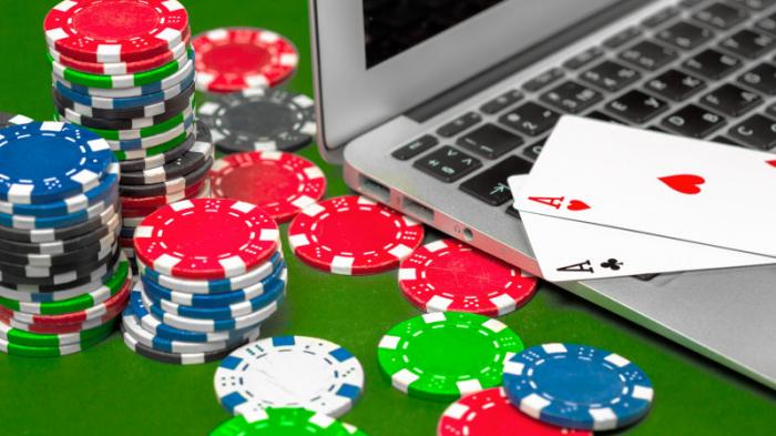 Предложение поиграть в казино на сайте объяснили в СПК 