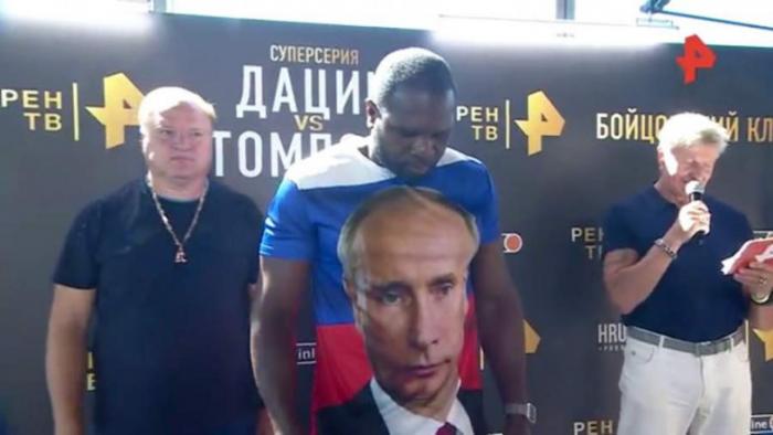 Американский боксер заявил, что спит и занимается любовью в футболке с изображением Путина