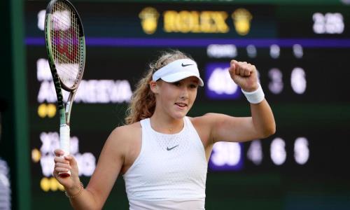 Вундеркинд из России повесила «баранку» сопернице из Германии на турнире WTA 250