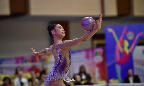 Казахстанка вошла в десятку сильнейших на чемпионате мира по художественной гимнастике