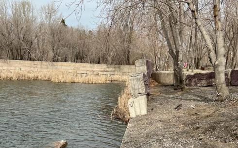Восстановление подпорных стен озер в Центральном парке Караганды откладывается