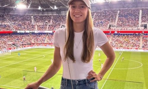 Елена Рыбакина вживую увидела дебютный гол Месси в MLS