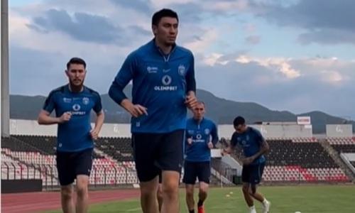 «Астана» провела тренировку в Албании перед ответным матчем плей-офф Лиги Конференций. Видео