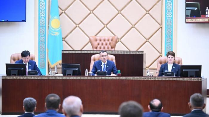 Маулен Ашимбаев: Сенат готов к законодательному обеспечению реформ Послания
                01 сентября 2023, 15:05
