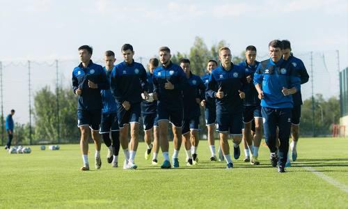 Фоторепортаж с тренировки молодежной сборной Казахстана в Алматы