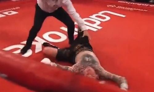 Боксер отправил соперника в жуткий нокаут в титульном бою. Видео