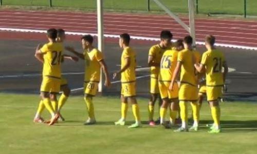 Казахстан дал бой Португалии в футбольном матче. Видео