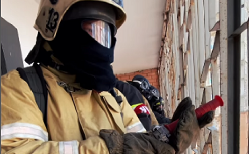 В Караганде провели противопожарные учения в высотках «Трилистника». Видео