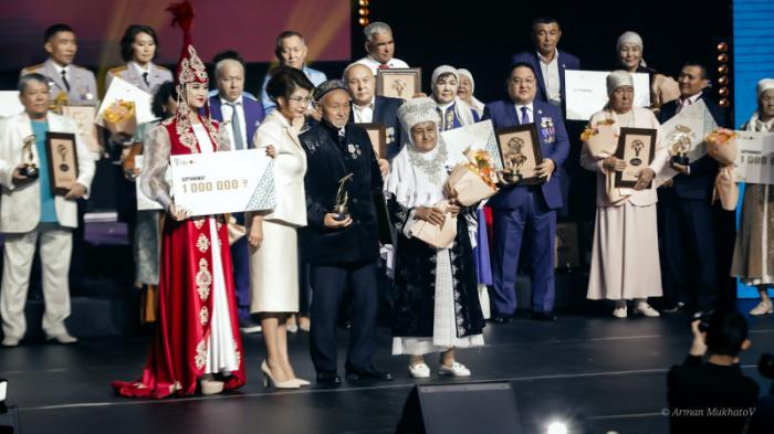 Президент Токаев поздравил лауреатов конкурса 