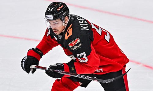 Хоккеист «Авангарда» оценил игру «Барыса» после первого периода матча КХЛ