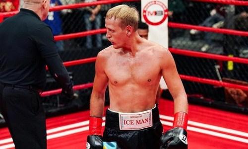 У непобежденного боксера из Казахстана изменилась дата следующего боя в США