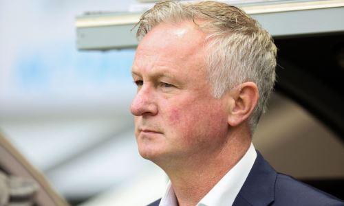 Наставник сборной Северной Ирландии примет трудное решение после поражения Казахстану