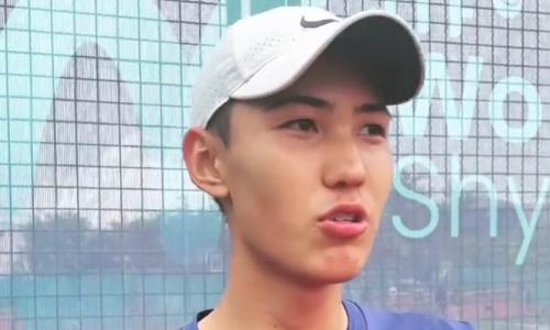 Снявшийся с турнира казахстанский теннисист неожиданно вернулся на корт
