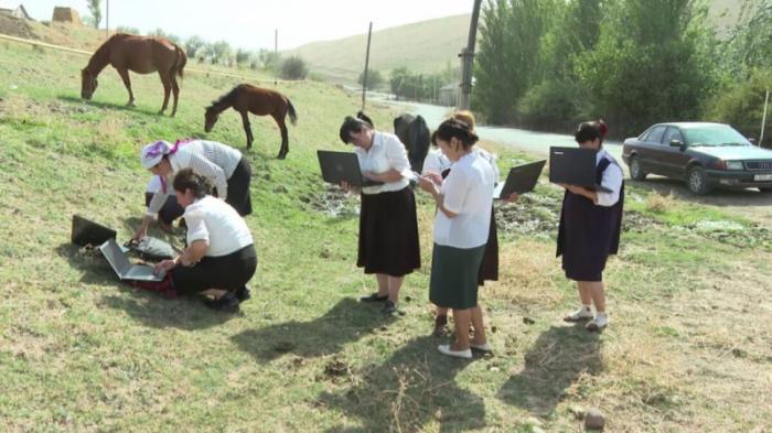Скандал с фото: учителям села в Туркестанской области пообещали безлимитный интернет
                15 сентября 2023, 23:02