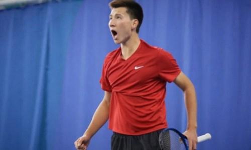 Казахстанский теннисист сотворил сенсацию на турнире в Китае
