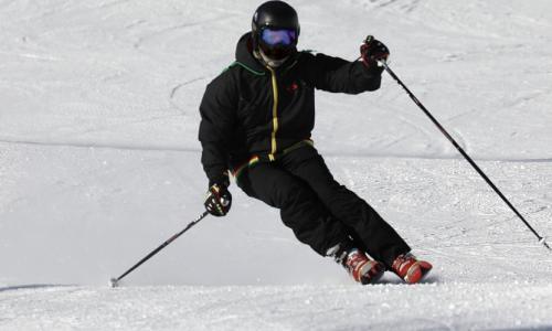 Лыжники пострадали от схода лавины в горах Алматы