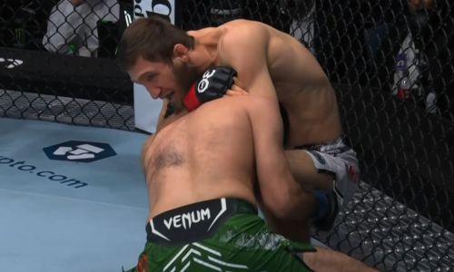 Нурмагомедов за 72 секунды выиграл бой в UFC. Видео