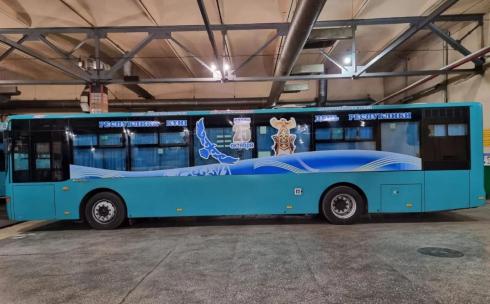 Карагандинский автопарк украсил автобусы ко Дню Республики