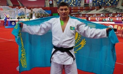 Казахстанский спортсмен сразился с чемпионом мира за «золото» Азиатских параигр