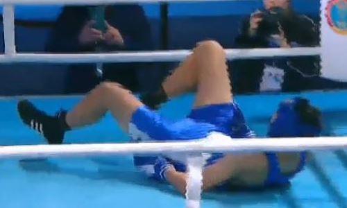 Казахстанский боксер брутальным нокаутом в первом раунде выиграл медаль молодежного ЧА-2023. Видео