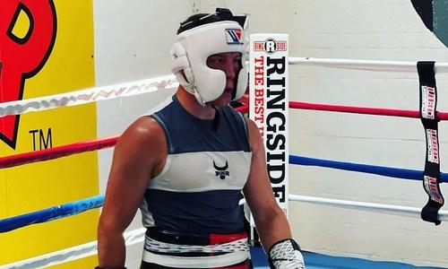 Казахстанский боксер поделился видео с тренировки и получил оценку Игиты