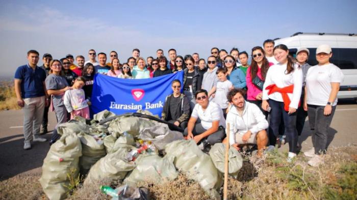 Сотрудники Евразийского банка собрали 7,5 тонны мусора по всей стране
                30 октября 2023, 09:05