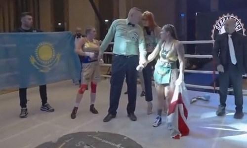 Названа победительница скандального боя казахстанской «Барби» за титул WBC