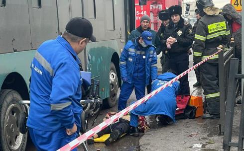 В Караганде в районе рынка «Шыгыс» автобус насмерть сбил человека