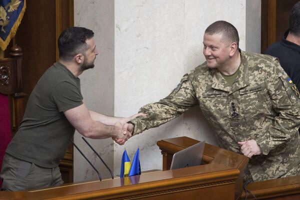 Зеленский заявил о планах Украины сменить стратегию боевых действий