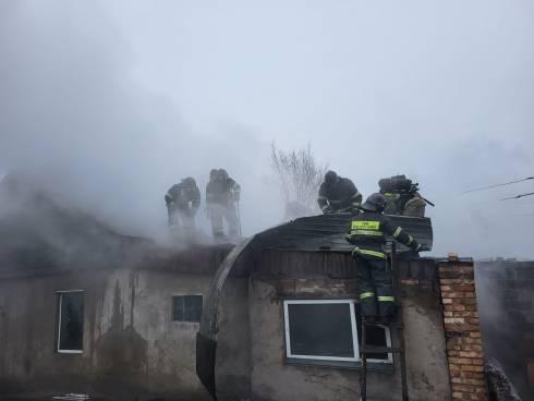 В Караганде из-за неисправности печи в частном доме произошел пожар: погибла женщина