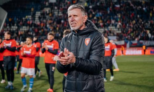 Главный тренер сборной неожиданно подал в отставку после выхода на Евро-2024 по футболу