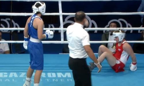 Разгромом закончился бой Казахстан — Россия за медаль юниорского ЧМ-2023 по боксу