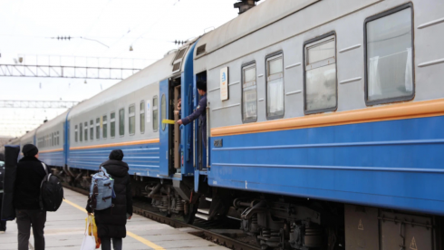 Дополнительные поезда запустят в зимние праздники в Казахстане