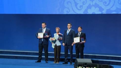 Два карагандинских предприятия наградили на церемонии президентской премии «Алтын сапа»