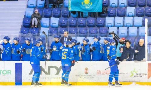 Казахстан укрепил лидерство в таблице молодежного ЧМ-2024 по хоккею