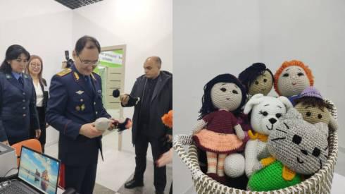 Эко-игрушки для следственных действий с детьми, пострадавшими от насилия, изготовили осужденные-женщины