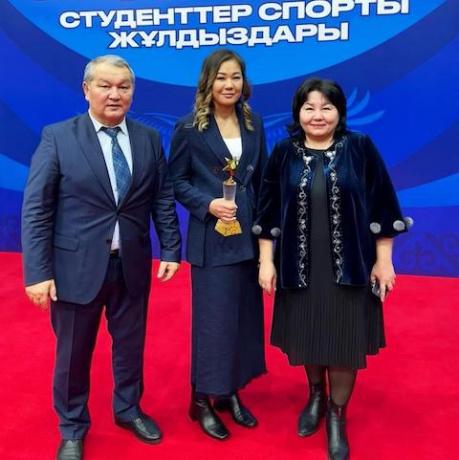 Сора Рахмонова получила награду «Сункар-2023»