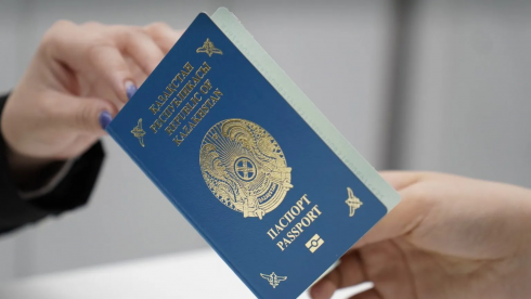 В 2023 году казахстанцы получили в ЦОНах более 2,6 млн паспортов и удостоверений личности