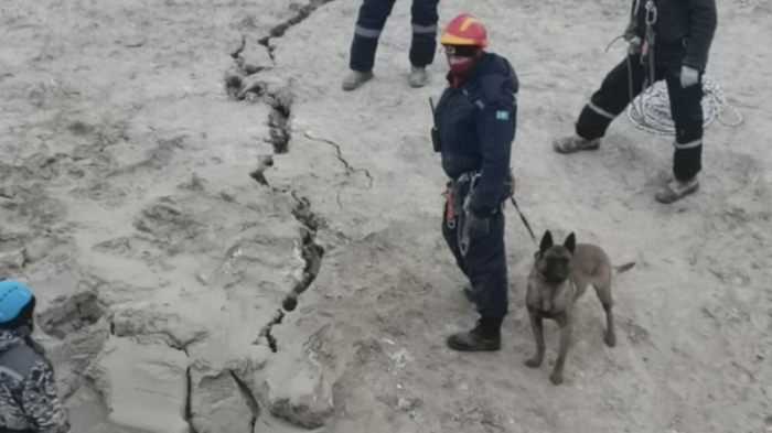 ЧП на руднике: с погибшим спасателем простились в Павлодарской области
                06 января 2024, 19:41