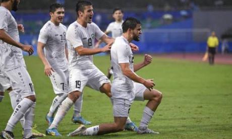 Сухим разгромом закончился второй матч Узбекистана на Кубке Азии