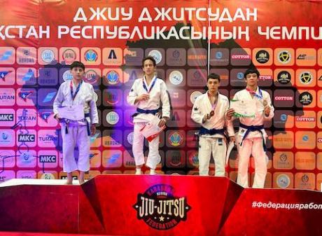 Джитсеры академии Самата Рамазанова завоевали путевки на чемпионат мира
