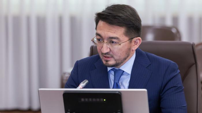 Олжас Бектенов представил нового министра цифрового развития Жаслана Мадиева