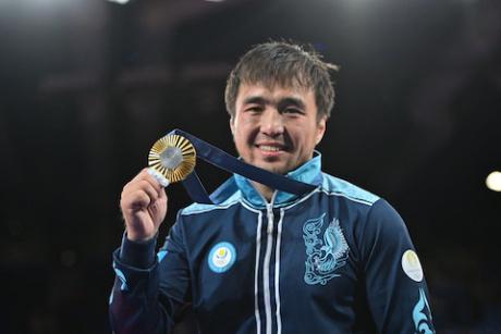 Вошли в историю и завоевали «золото». Казахстан мощно стартовал на Олимпиаде-2024