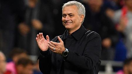 Моуринью раскритиковали после сенсационного поражения от команды Зайнутдинова
